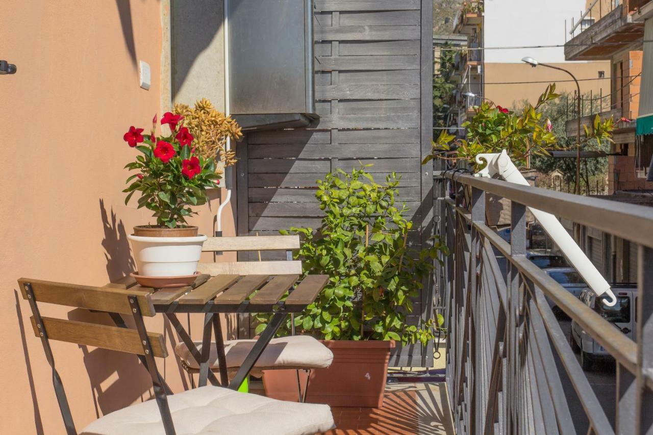 Casa Amica Apartment จีอาร์ดีนี นักซอส ภายนอก รูปภาพ