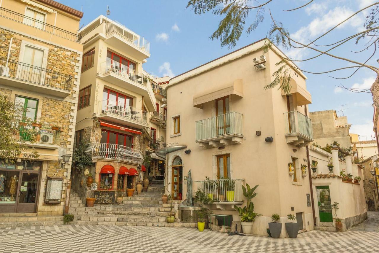 Casa Amica Apartment จีอาร์ดีนี นักซอส ภายนอก รูปภาพ
